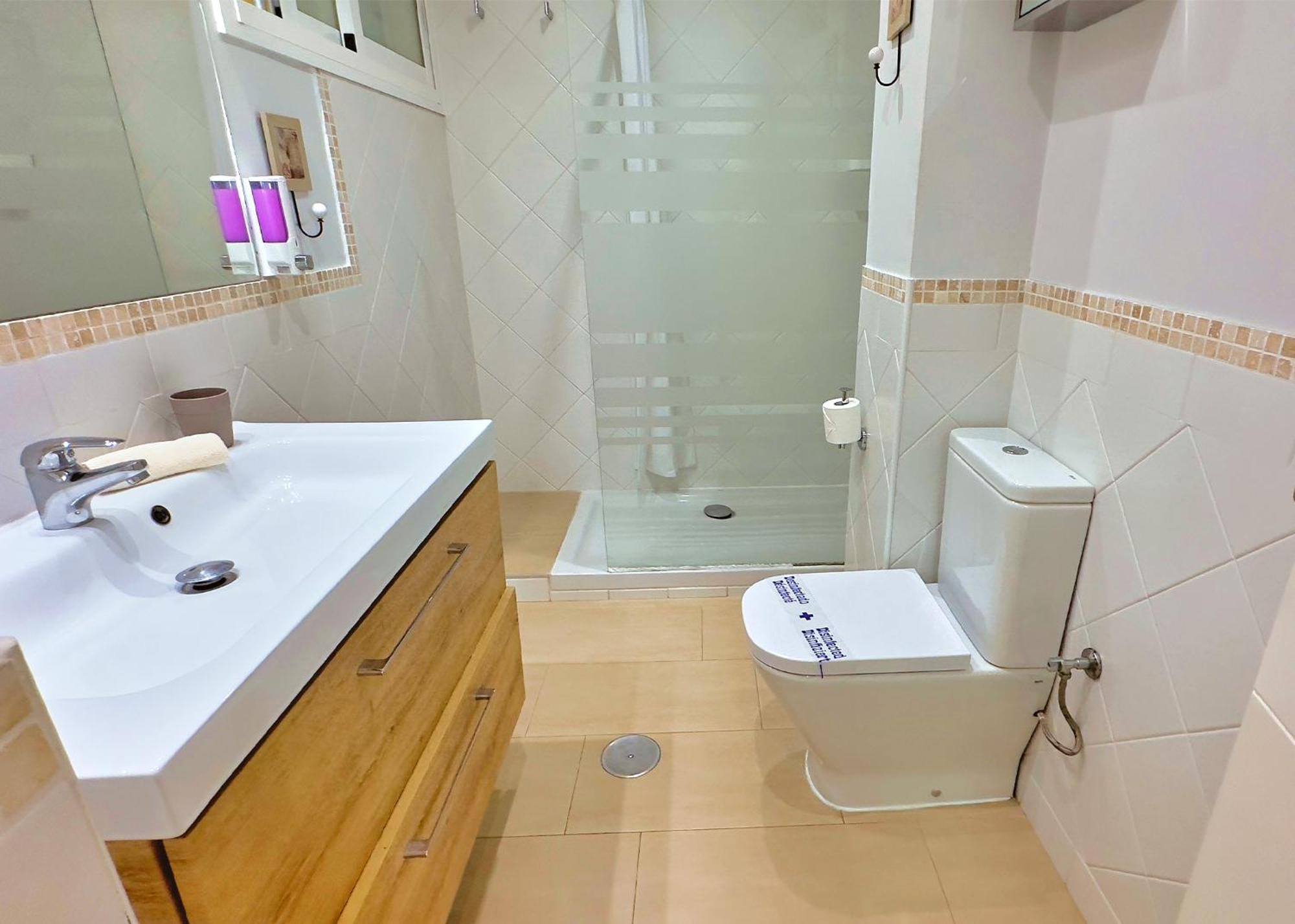 Modern Renovated One Bed In Edificio Apolo Center Apartment *